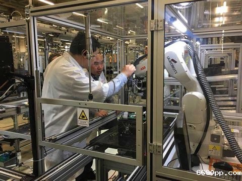 西安博世六轴焊锡机械手线体